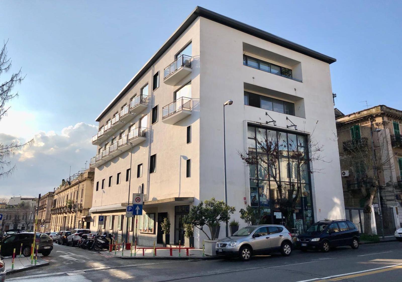 Hotel Cineapollo - Ogni Camera Un Film! เมสซีนา ภายนอก รูปภาพ