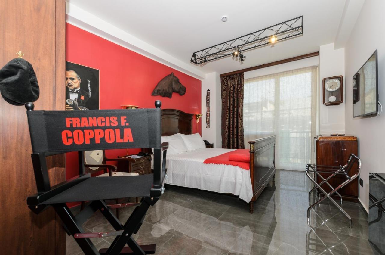 Hotel Cineapollo - Ogni Camera Un Film! เมสซีนา ภายนอก รูปภาพ